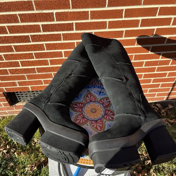 UGG New Heights Women’s Sz 8 Black Suede 3.5” Heel Over the Knee Platform Boots - Picture 5 of 8